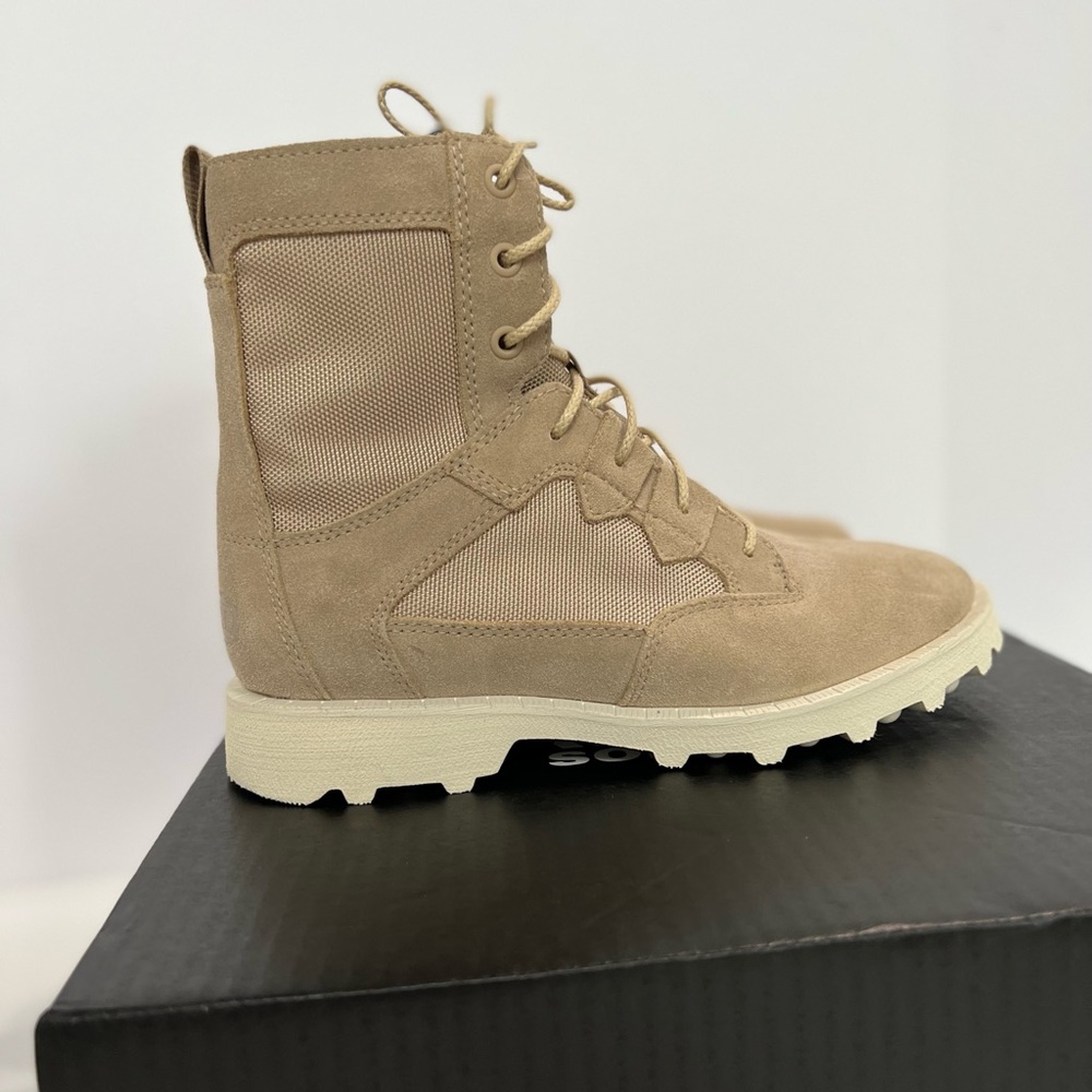 Sorel Hi-Line Lace Up Boot Sz 7.5 Caribou OTM Waterproof Snow Beige Ankle Boot